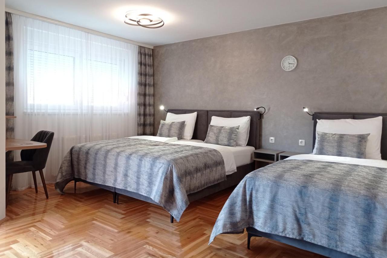 Apartments Hana City Center Лівно Екстер'єр фото