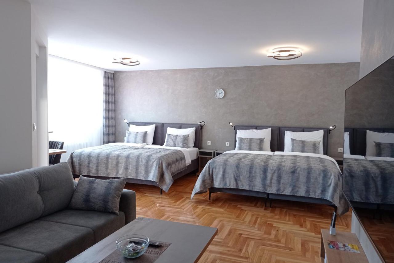 Apartments Hana City Center Лівно Екстер'єр фото